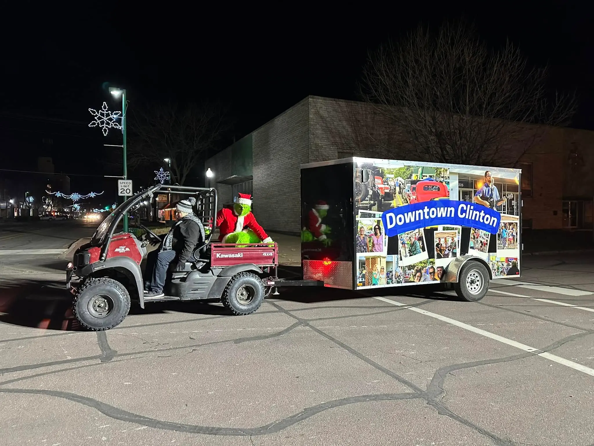 Grinch Grand arrival